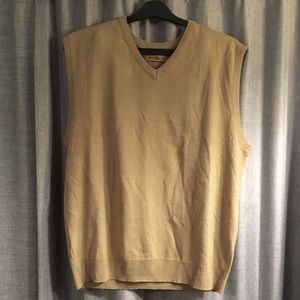 👚 South Bay Tan Sweater Vest